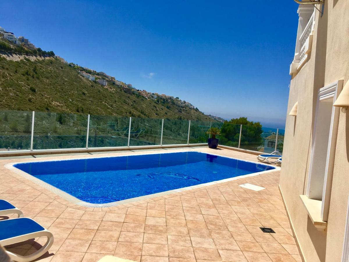 Villa Guapa With Gym Aircon Wifi Moraira Eksteriør billede